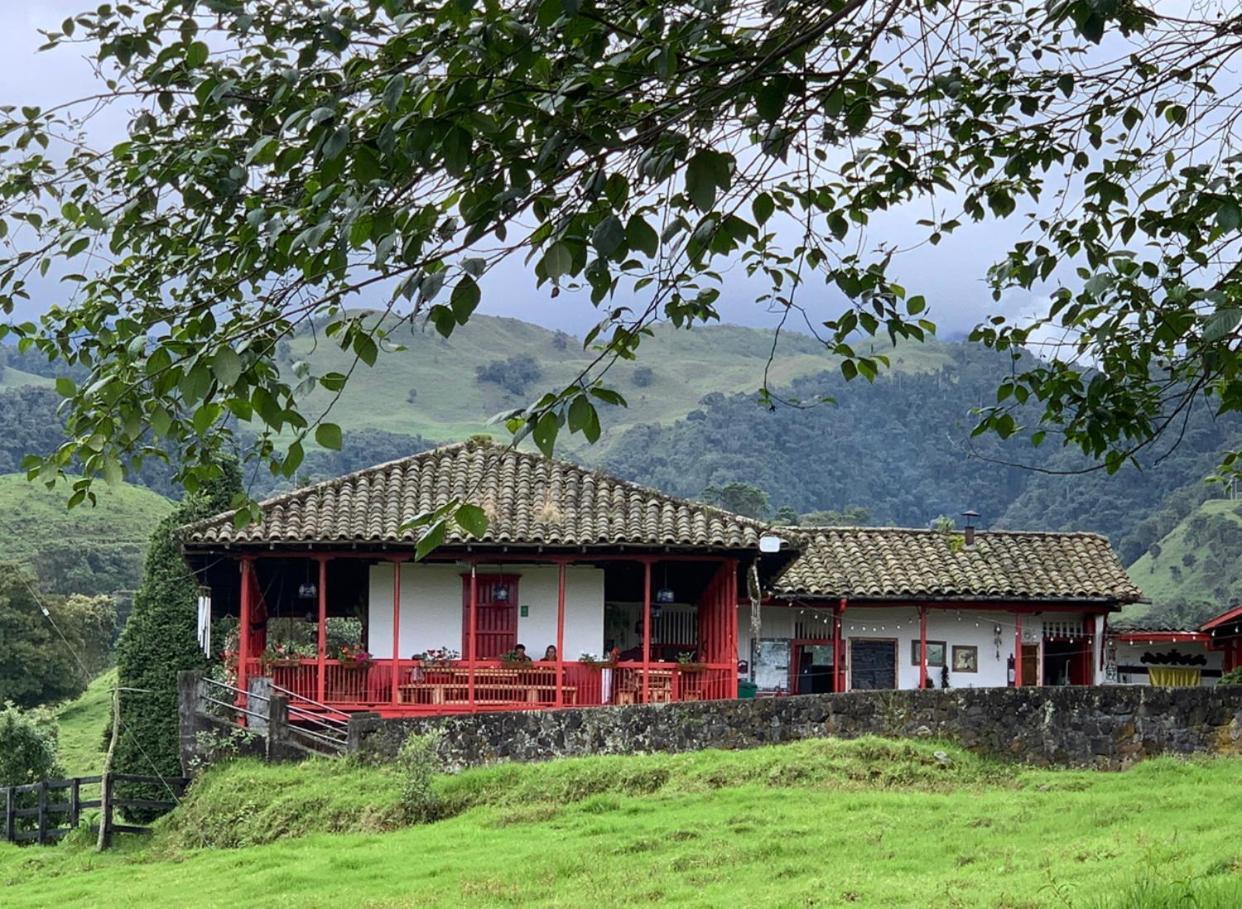 Hostal La Laguna Villamaria Екстер'єр фото